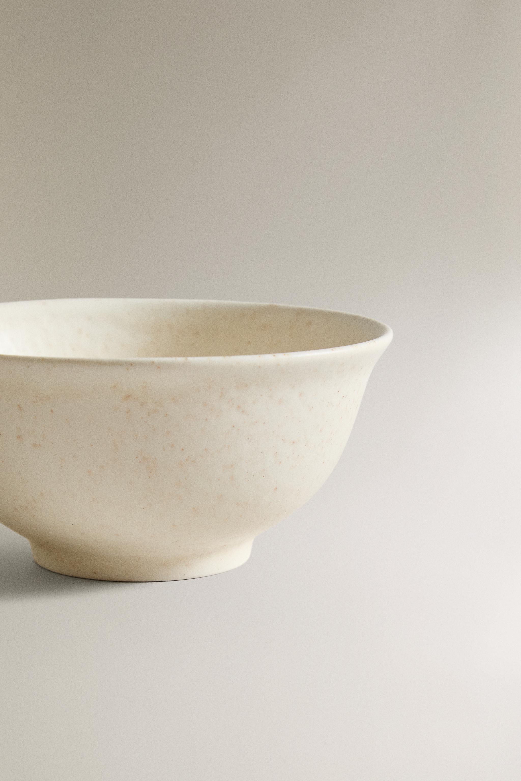 LEAF STONEWARE BOWL